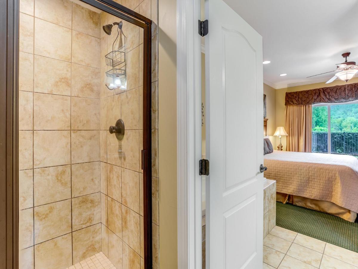Downtown Delight, 2 Bedrooms, Pool, Hot Tub, Sleeps 6 แกตลิงเบิร์ก ภายนอก รูปภาพ